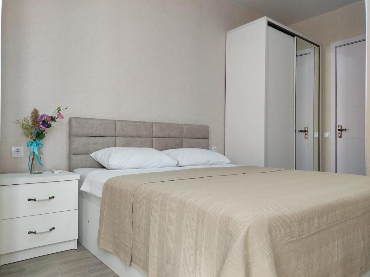 Pushkin Street Pearl Hotel Kutaisi Exterior photo